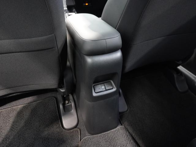 フィット ｅ：ＨＥＶホーム　当社デモカー　純正メモリーナビ　ホンダセンシング　ＬＥＤヘッドライト　オートハイビーム　ＥＴＣ　ドライブレコーダー　ＵＳＢ　スマートキー　両席エアバック　カーテンエアバック　サイドエアバッグ（61枚目）