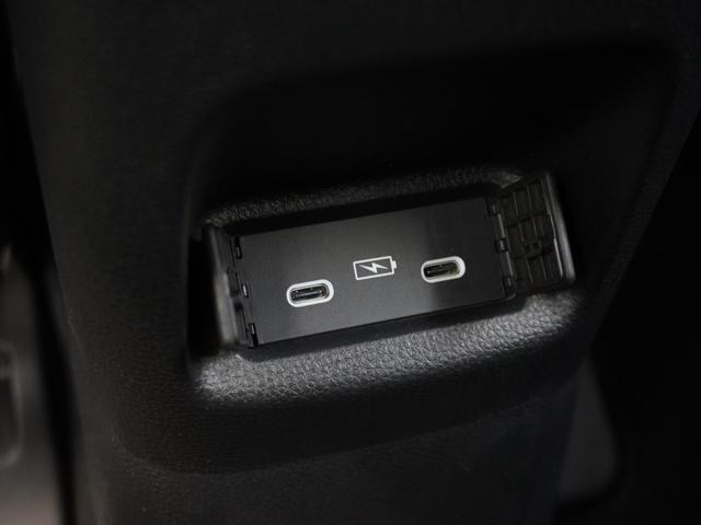 フィット ｅ：ＨＥＶホーム　当社デモカー　純正メモリーナビ　ホンダセンシング　ＬＥＤヘッドライト　オートハイビーム　ＥＴＣ　ドライブレコーダー　ＵＳＢ　スマートキー　両席エアバック　カーテンエアバック　サイドエアバッグ（62枚目）