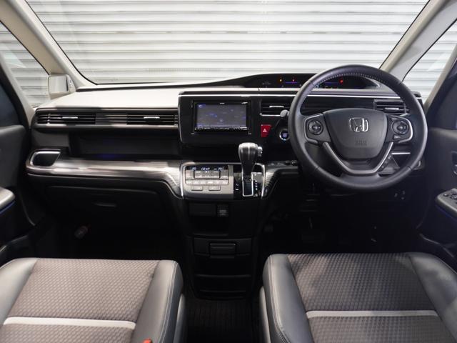 ステップワゴンスパーダ スパーダ・クールスピリット メモリーナビ ホンダセンシング LEDヘッドライト クルーズコントロール シートヒーターフルセグTV 両側パワースライドドア 両席エアバック サイドカーテンエアバック サイドエアバッグ(12枚目)