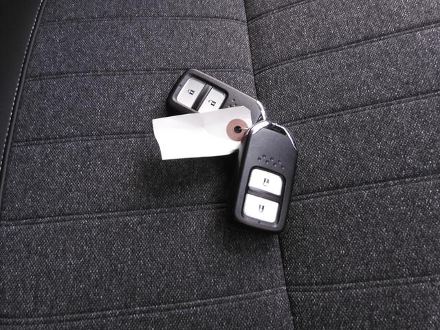 フィット ホーム　ワンオーナー　９インチディスプレィナビ　全周囲カメラ　ドラレコ　ＥＴＣ２．０　アダプティブクルーズコントロール　Ｂｌｕｅｔｏｏｔｈ　ＵＳＢ入力端子　ＬＥＤヘッドライト　衝突被害軽減ブレーキ　　禁煙車（18枚目）