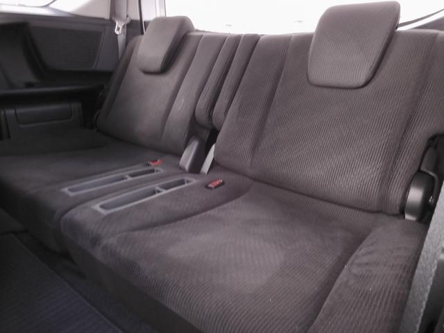 フリード Ｇジャストセレクション　ワンオーナー　７インチナビ　バックカメラ　片側電動スライドドア　オートエアコン　パワーステアリング　パワーウィンドウ　横滑り防止装置　盗難防止装置　ワンセグ　３列シート　スマートキー　禁煙車（10枚目）