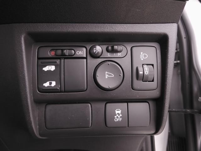 フリード Ｇジャストセレクション　ワンオーナー　７インチナビ　バックカメラ　片側電動スライドドア　オートエアコン　パワーステアリング　パワーウィンドウ　横滑り防止装置　盗難防止装置　ワンセグ　３列シート　スマートキー　禁煙車（17枚目）