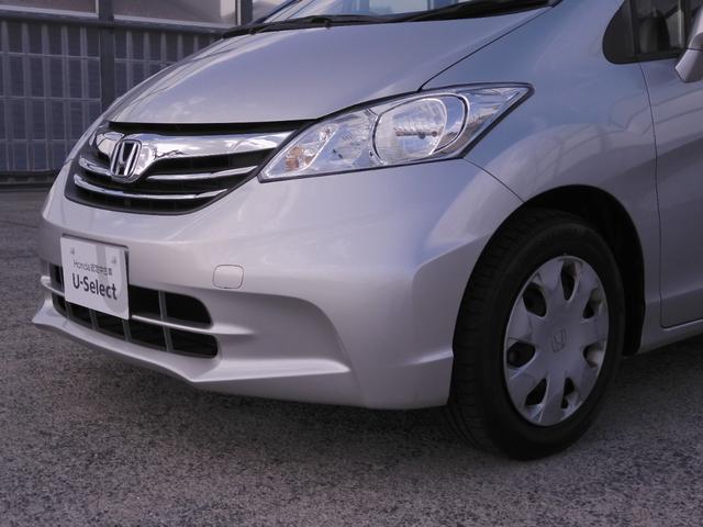 フリード Ｇジャストセレクション　ワンオーナー　７インチナビ　バックカメラ　片側電動スライドドア　オートエアコン　パワーステアリング　パワーウィンドウ　横滑り防止装置　盗難防止装置　ワンセグ　３列シート　スマートキー　禁煙車（31枚目）