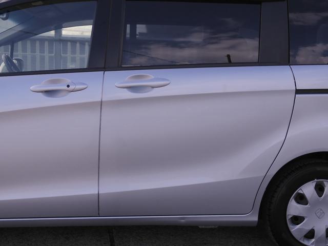 フリード Ｇジャストセレクション　ワンオーナー　７インチナビ　バックカメラ　片側電動スライドドア　オートエアコン　パワーステアリング　パワーウィンドウ　横滑り防止装置　盗難防止装置　ワンセグ　３列シート　スマートキー　禁煙車（34枚目）