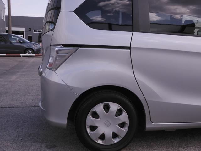 フリード Ｇジャストセレクション　ワンオーナー　７インチナビ　バックカメラ　片側電動スライドドア　オートエアコン　パワーステアリング　パワーウィンドウ　横滑り防止装置　盗難防止装置　ワンセグ　３列シート　スマートキー　禁煙車（38枚目）