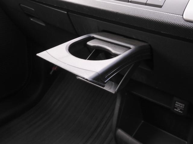 フリード Ｇジャストセレクション　ワンオーナー　７インチナビ　バックカメラ　片側電動スライドドア　オートエアコン　パワーステアリング　パワーウィンドウ　横滑り防止装置　盗難防止装置　ワンセグ　３列シート　スマートキー　禁煙車（51枚目）