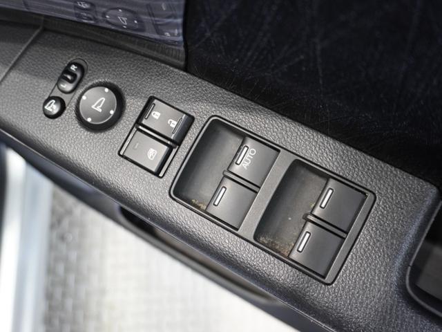 オデッセイ アブソルート HDDナビ LEDヘッドライト ETC リアカメラ クルーズコントロール(52枚目)