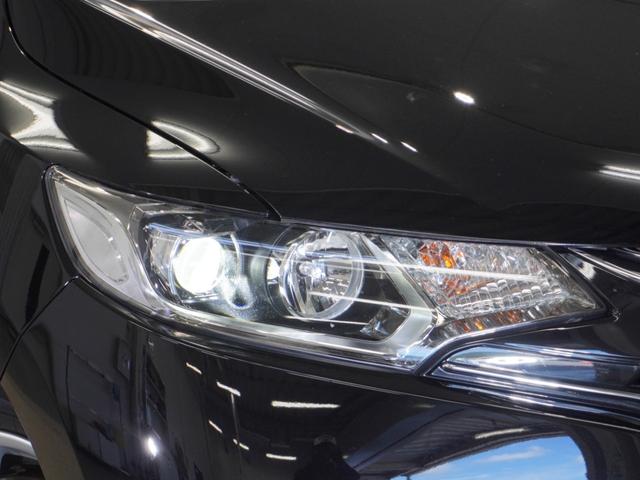 フィット １３Ｇ・Ｓパッケージ　メモリーナビ　ＥＴＣ　リアカメラ　クルーズコントロール　ＬＥＤヘッドライト（8枚目）