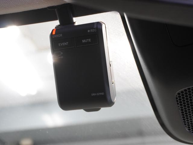 ヴェゼル ｅ：ＨＥＶＸ・ＨｕＮＴパッケージ　当社デモカー　９インチナビ　ホンダセンシング　ＬＥＤヘッドライト　ＥＴＣ　ドライブレコーダー　パドルシフト（5枚目）