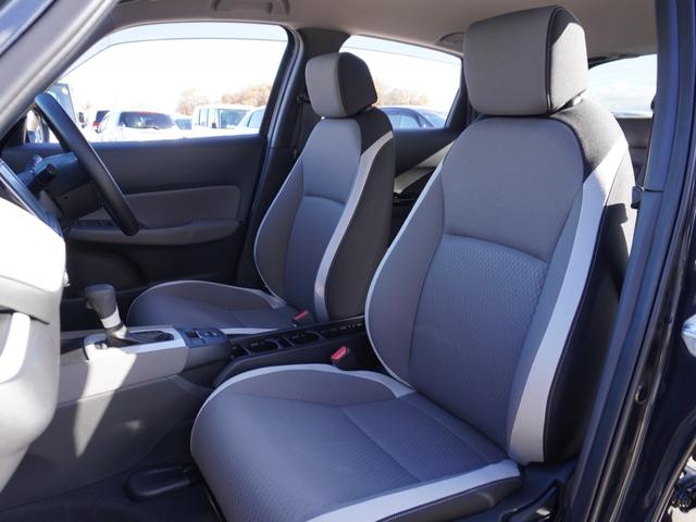 フィット ｅ：ＨＥＶクロスター　８インチナビ　バックカメラ　ＥＴＣ２．０　アダプティブクルーズコントロール　Ｂｌｕｅｔｏｏｔｈ　ＵＳＢ入力端子　ＬＥＤヘッドライト　衝突被害軽減ブレーキ　純正アルミホイール　障害物センサー　禁煙車（9枚目）