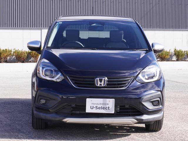 フィット ｅ：ＨＥＶクロスター　８インチナビ　バックカメラ　ＥＴＣ２．０　アダプティブクルーズコントロール　Ｂｌｕｅｔｏｏｔｈ　ＵＳＢ入力端子　ＬＥＤヘッドライト　衝突被害軽減ブレーキ　純正アルミホイール　障害物センサー　禁煙車（13枚目）