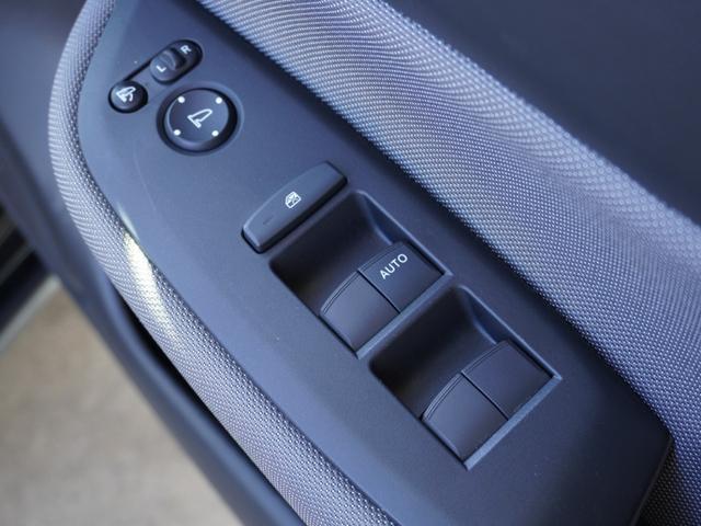 フィット ｅ：ＨＥＶクロスター　８インチナビ　バックカメラ　ＥＴＣ２．０　アダプティブクルーズコントロール　Ｂｌｕｅｔｏｏｔｈ　ＵＳＢ入力端子　ＬＥＤヘッドライト　衝突被害軽減ブレーキ　純正アルミホイール　障害物センサー　禁煙車（41枚目）