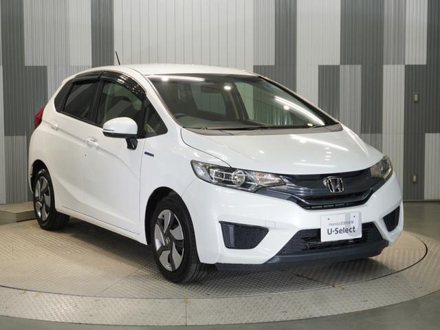 フィットハイブリッド Ｌパッケージ　ワンオーナー　純正メモリーナビ　バックカメラ　衝突軽減装置　ＬＥＤヘッドライト　ＥＴＣ（7枚目）