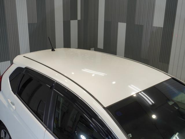 フィットハイブリッド Ｌパッケージ　ワンオーナー　純正メモリーナビ　バックカメラ　衝突軽減装置　ＬＥＤヘッドライト　ＥＴＣ（10枚目）