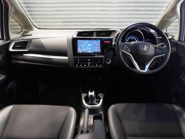 フィットハイブリッド Ｌパッケージ　ワンオーナー　純正メモリーナビ　バックカメラ　衝突軽減装置　ＬＥＤヘッドライト　ＥＴＣ（13枚目）