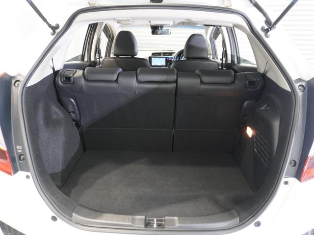 フィットハイブリッド Ｌパッケージ　ワンオーナー　純正メモリーナビ　バックカメラ　衝突軽減装置　ＬＥＤヘッドライト　ＥＴＣ（59枚目）