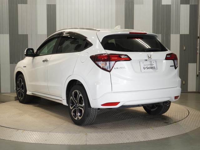 ヴェゼル ハイブリッドＺ・ホンダセンシング　ワンオーナー　社外メモリーナビ　バックカメラ　ＬＥＤヘッドライト　ＥＴＣ１．０　アダクティブクルーズコントロール　シートヒーター（8枚目）