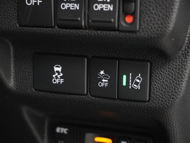 ���u�r�`��������h�~���u����������Ă��܂��B�R�[�i�[�����O���̉����ׂ��}����@�\�ƁA�ԗ��̋}���ȋ����ω���}����@�\�ŁA���肵�����s���������Ă��܂��B�^�]�Ɉ��S�Ƃ�Ƃ肪�o���܂��B