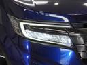 【LEDヘッドライト】省電力で、明るく遠くまで照らし、夜道や雨天などの走行の際、安心感を高めます。オートライト機構で周囲の明るさを感知し、自動で点灯、消灯します。