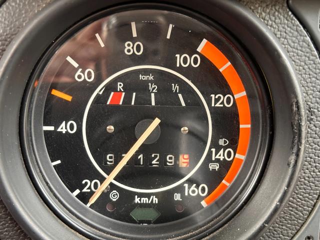 ビートル 　ドイツ工場　オリジナルペイント　ディーラーオプションシートカバー　４速マニュアル　１ＤＩＮオーディオ　ＥＴＣ（13枚目）