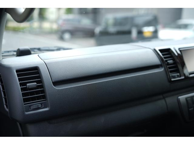 ハイエースバン スーパーGL ダークプライム 車中泊ベットキット デビルボンネット 415COBRAフロントリップ 2.5インチAWタイヤ スムージングバンパー ETC トヨタ純正ナビ リアウイング スタイリッシュテール(46枚目)