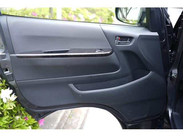 ハイエースバン スーパーGL ダークプライム 車中泊ベットキット デビルボンネット 415COBRAフロントリップ 2.5インチAWタイヤ スムージングバンパー ETC トヨタ純正ナビ リアウイング スタイリッシュテール(48枚目)