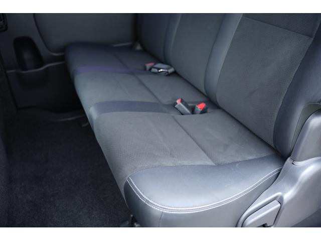 ハイエースバン スーパーGL ダークプライム 車中泊ベットキット デビルボンネット 415COBRAフロントリップ 2.5インチAWタイヤ スムージングバンパー ETC トヨタ純正ナビ リアウイング スタイリッシュテール(54枚目)