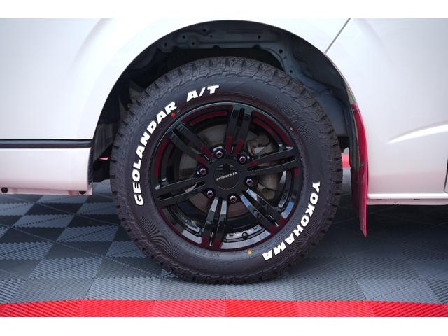ハイエースバン ロングスーパーＧＬ　ＴＲＤ仕様　両側電動パワースライドドア　カーボンボンネット　プッシュスタート　トヨタ純正ナビ　Ｂｕｔｔｌｅｒシートカバー　木目調インテリア　ＥＴＣ（24枚目）