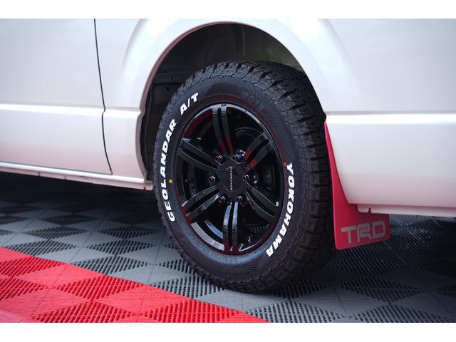 ハイエースバン ロングスーパーＧＬ　ＴＲＤ仕様　両側電動パワースライドドア　カーボンボンネット　プッシュスタート　トヨタ純正ナビ　Ｂｕｔｔｌｅｒシートカバー　木目調インテリア　ＥＴＣ（25枚目）