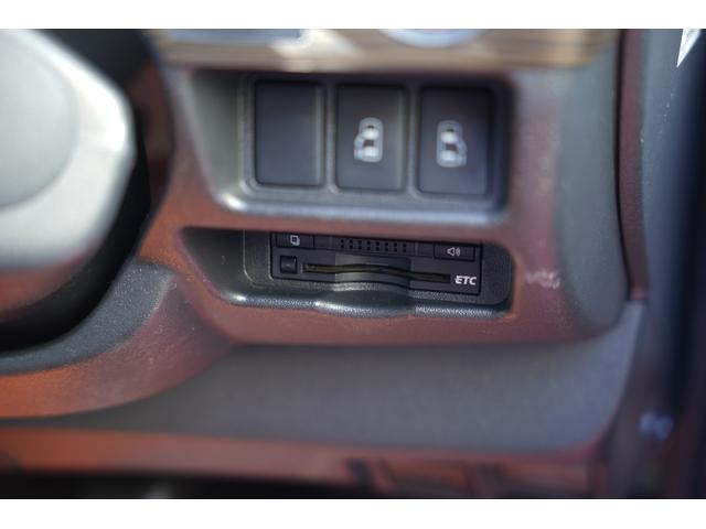 ハイエースバン ロングスーパーＧＬ　ＴＲＤ仕様　両側電動パワースライドドア　カーボンボンネット　プッシュスタート　トヨタ純正ナビ　Ｂｕｔｔｌｅｒシートカバー　木目調インテリア　ＥＴＣ（44枚目）