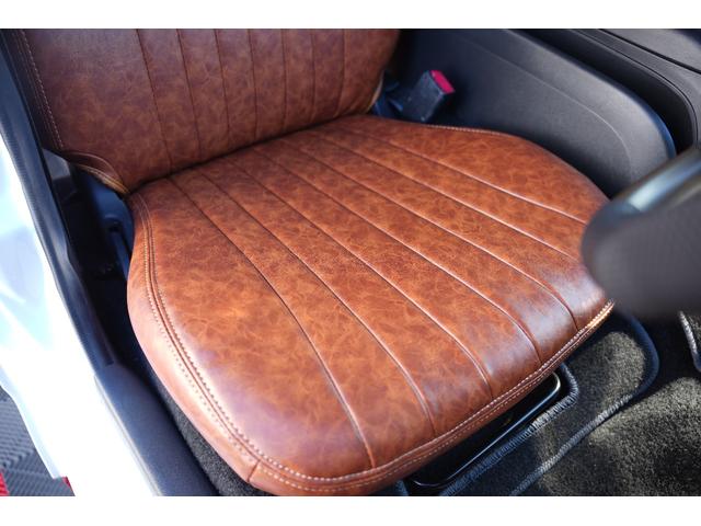 ハイエースバン ロングスーパーＧＬ　ＴＲＤ仕様　両側電動パワースライドドア　カーボンボンネット　プッシュスタート　トヨタ純正ナビ　Ｂｕｔｔｌｅｒシートカバー　木目調インテリア　ＥＴＣ（50枚目）