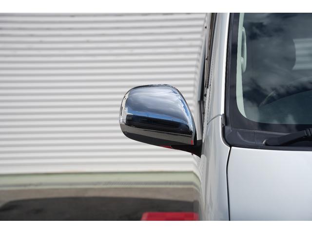 ハイエースバン スーパーＧＬ　ダークプライム　バッドフェイス　スモークヘッドライト　４１５Ｓａｆａｒｉフロントスポイラー　プッシュスタート　トヨタ純正ナビ　ＥＴＣ（22枚目）