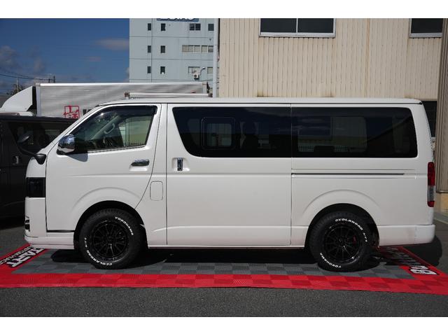 ハイエースバン スーパーＧＬ　ダークプライム　バッドフェイス　スモークヘッドライト　４１５Ｓａｆａｒｉフロントスポイラー　プッシュスタート　トヨタ純正ナビ　ＥＴＣ（23枚目）