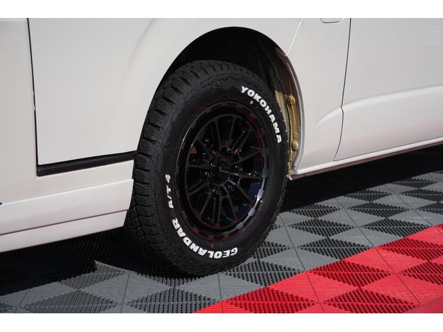 ハイエースバン スーパーＧＬ　ダークプライム　バッドフェイス　スモークヘッドライト　４１５Ｓａｆａｒｉフロントスポイラー　プッシュスタート　トヨタ純正ナビ　ＥＴＣ（24枚目）