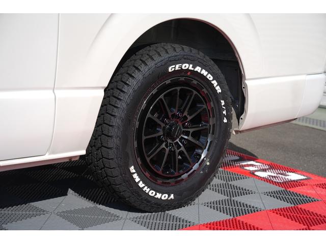 ハイエースバン スーパーＧＬ　ダークプライム　バッドフェイス　スモークヘッドライト　４１５Ｓａｆａｒｉフロントスポイラー　プッシュスタート　トヨタ純正ナビ　ＥＴＣ（26枚目）