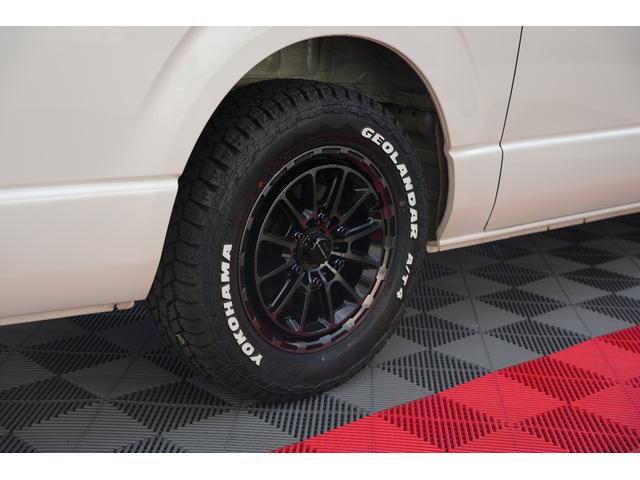 ハイエースバン スーパーＧＬ　ダークプライム　バッドフェイス　スモークヘッドライト　４１５Ｓａｆａｒｉフロントスポイラー　プッシュスタート　トヨタ純正ナビ　ＥＴＣ（28枚目）