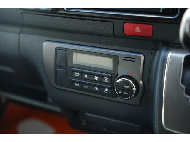 ハイエースバン スーパーＧＬ　ダークプライム　バッドフェイス　スモークヘッドライト　４１５Ｓａｆａｒｉフロントスポイラー　プッシュスタート　トヨタ純正ナビ　ＥＴＣ（40枚目）