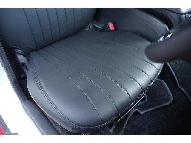 ハイエースバン スーパーＧＬ　ダークプライム　バッドフェイス　スモークヘッドライト　４１５Ｓａｆａｒｉフロントスポイラー　プッシュスタート　トヨタ純正ナビ　ＥＴＣ（48枚目）