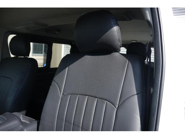 ハイエースバン スーパーＧＬ　ダークプライム　バッドフェイス　スモークヘッドライト　４１５Ｓａｆａｒｉフロントスポイラー　プッシュスタート　トヨタ純正ナビ　ＥＴＣ（49枚目）