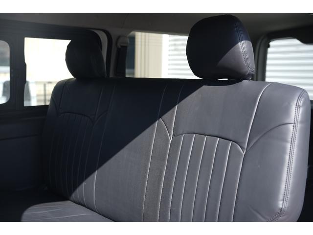 ハイエースバン スーパーＧＬ　ダークプライム　バッドフェイス　スモークヘッドライト　４１５Ｓａｆａｒｉフロントスポイラー　プッシュスタート　トヨタ純正ナビ　ＥＴＣ（51枚目）