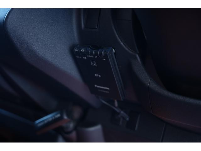 ハイエースワゴン ＧＬ　丸目キット　片側電動パワースライドドア　全席シートカバー　４１５Ｓａｆａｒｉフルエアロ　バッドフェイス　ＥＴＣ　Ｂｕｔｔｌｅｒドリンクホルダー（45枚目）