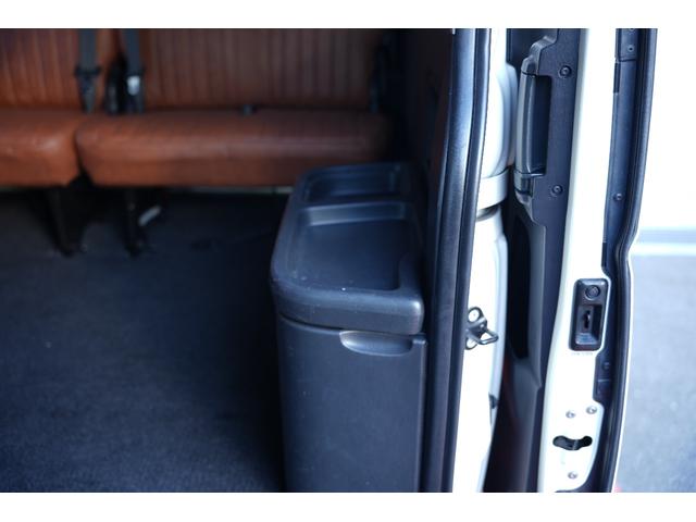 ハイエースワゴン ＧＬ　丸目キット　片側電動パワースライドドア　全席シートカバー　４１５Ｓａｆａｒｉフルエアロ　バッドフェイス　ＥＴＣ　Ｂｕｔｔｌｅｒドリンクホルダー（56枚目）