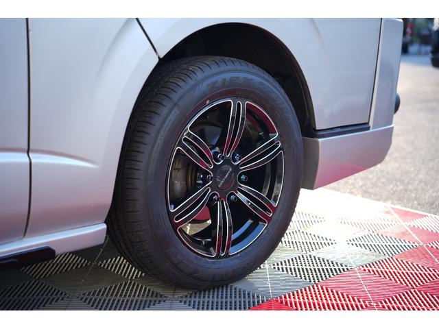 レジアスエースバン ロングスーパーＧＬ　Ｂｕｔｔｌｅｒフルエアロ　丸目キット　バッドフェイス　リアウイング　Ｂｕｔｔｌｅｒシートカバー　木目調インテリア　ＥＴＣ　１００Ｖ電源（28枚目）