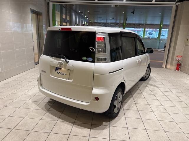 テールライトもすっきりしており、後廻りもきれいですよ♪