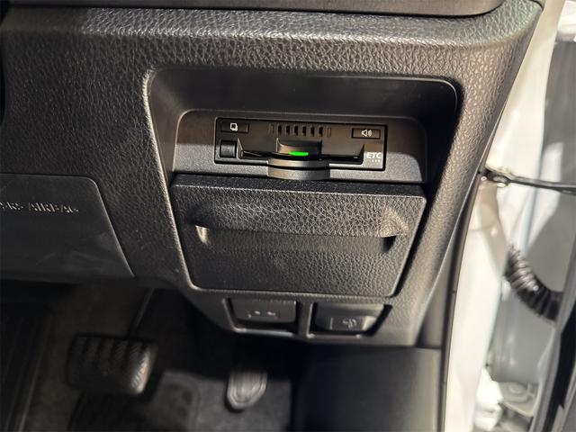 ヴォクシー ハイブリッドＺＳ　１．８ハイブリッドＺＳ　９インチナビ　ドライブレコーダー　バックモニター（23枚目）