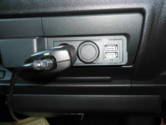 ハイエースバン 　スーパーＧＬ　ダークプライムＩＩ　ロング　ＴＲＤフロントエアロ　アルパイン１１インチナビ・パノラミックビュー　ケンウッド前後ドラレコ　デジタルインナーミラー　社外品１６インチＡＷ　クリアランスソナー（41枚目）