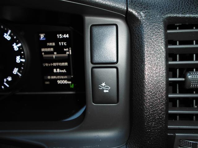 ハイエースバン 　スーパーＧＬ　ダークプライムＩＩ　ロング　両側パワースライドドア　ケンウッド９インチナビ・パノラミックビュー　デジタルインナーミラー　ＬＥＤヘッドライト　クリアランスソナー　ＥＴＣ　ハーフレザーシート（30枚目）