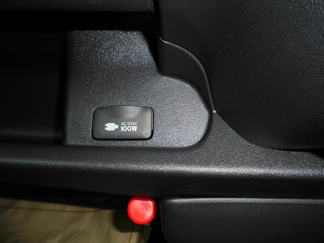 ハイエースバン 　スーパーＧＬ　ダークプライムＩＩ　ロング　両側パワースライドドア　ケンウッド９インチナビ・パノラミックビュー　デジタルインナーミラー　ＬＥＤヘッドライト　クリアランスソナー　ＥＴＣ　ハーフレザーシート（42枚目）