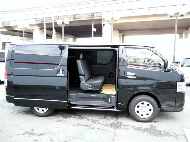 ハイエースバン 　スーパーＧＬ　ダークプライムＩＩ　ロング　両側パワースライドドア　ケンウッド９インチナビ・パノラミックビュー　デジタルインナーミラー　ＬＥＤヘッドライト　クリアランスソナー　ＥＴＣ　ハーフレザーシート（70枚目）