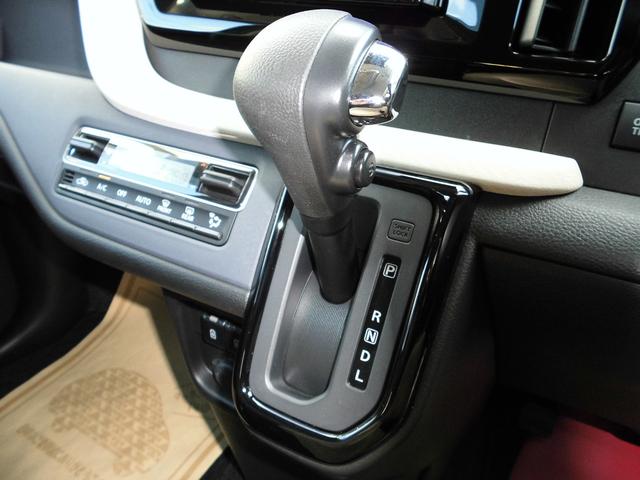 ソリオ ハイブリッドＭＺ　両側パワースライドドア　純正オプション８インチナビ・全方位モニター　ＤＶＤ再生　クリアランスソナー　クルーズコントロール　ＬＥＤヘッドランプ・フォグランプ　シートヒーター　１５インチ純正ＡＷ（11枚目）